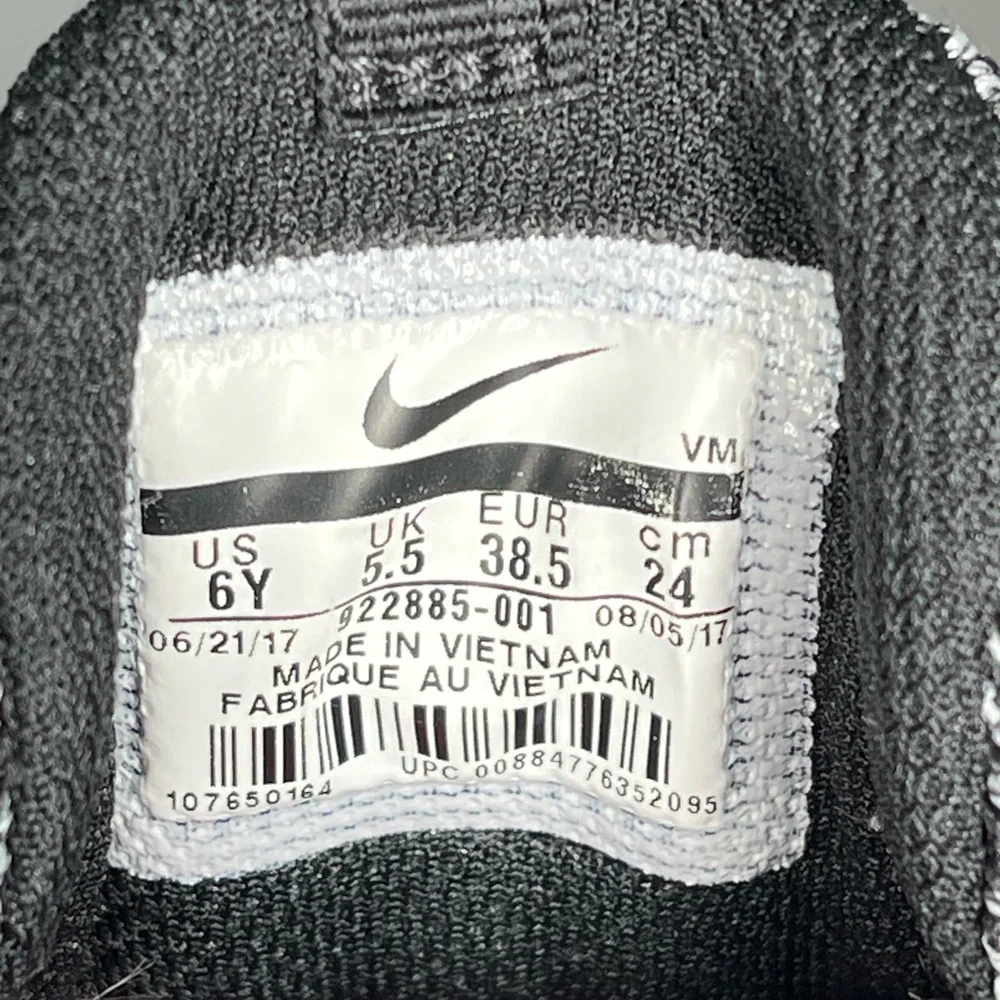 Nike Air Max Sequent 3 Shoes Kids Size 6Y